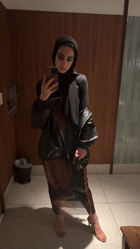 Sher Arar_ modèle exclusif des photos