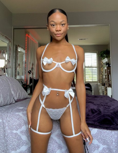 Karlie K modèle hd archive