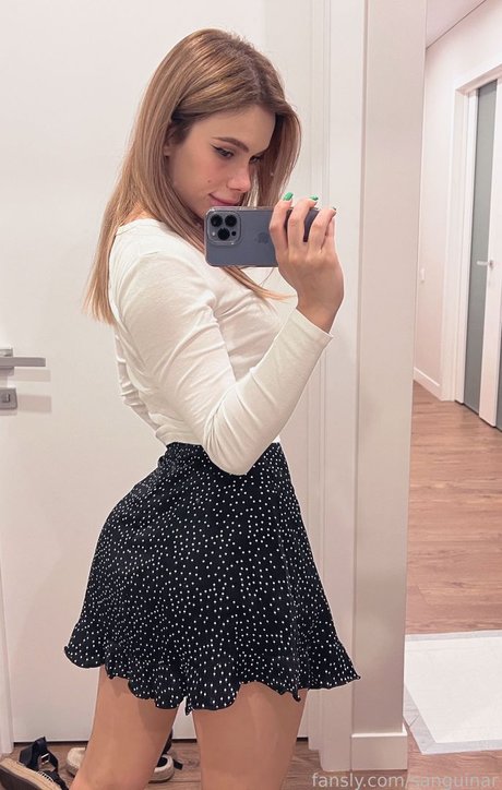 Laura Sanguinar actrice parfaite images