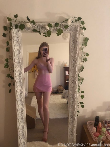 Annabeth Davies_ belle actrice photos