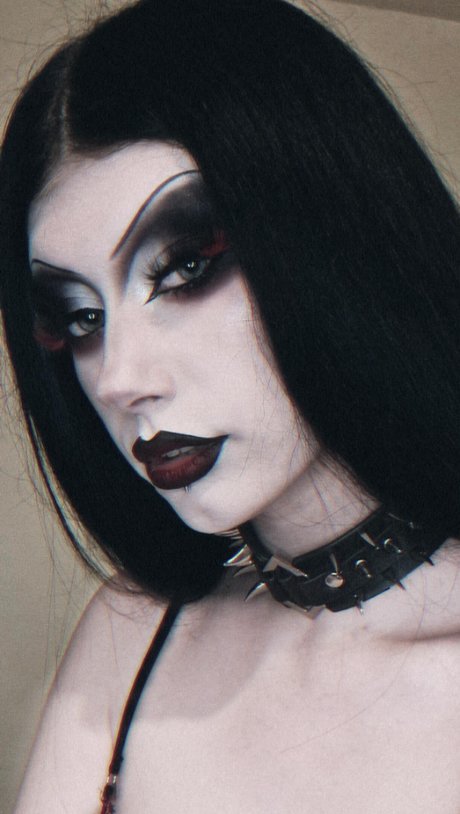 May Hemm actrice sexy archive