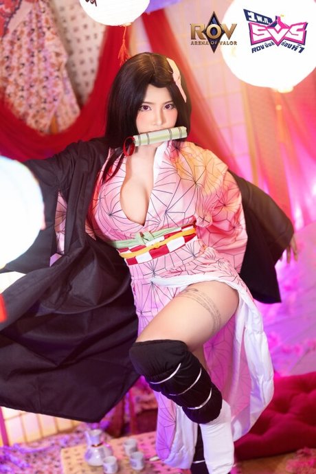 énorme gode onlyfans plutôt sexy galerie