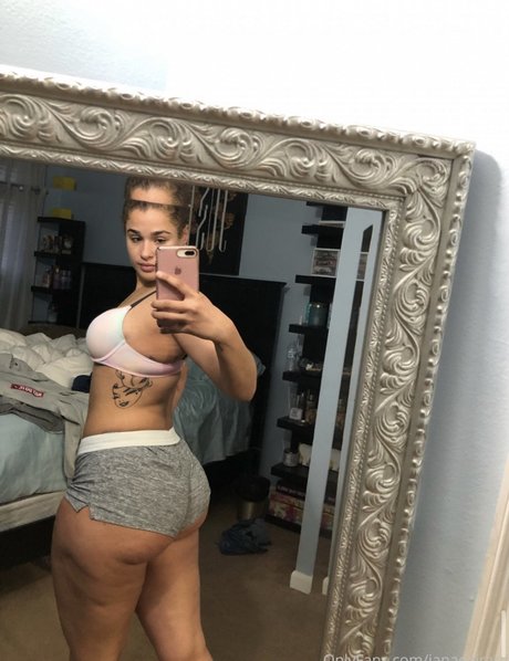 Janae Girard_ art de star du porno photos