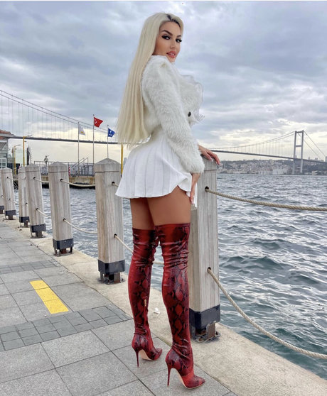 Jelena Unikat_ modèle chaud images