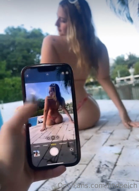 Lindsay Blake star du porno chaude collection