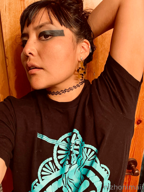 Nizhoni Maii étoile adulte photos