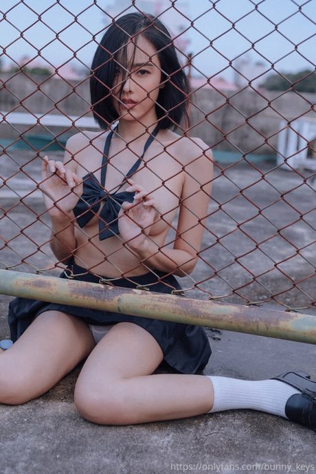 plage milf onlyfans xxx sexy photo