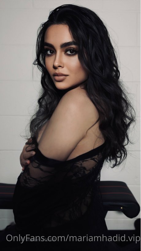 pom-pom girl asiatique onlyfans sexe chaud image