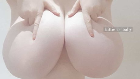 Kittie is baby star du porno gratuite des photos