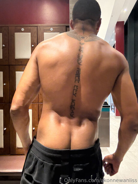 Akonnewanliss étoile sexy collection