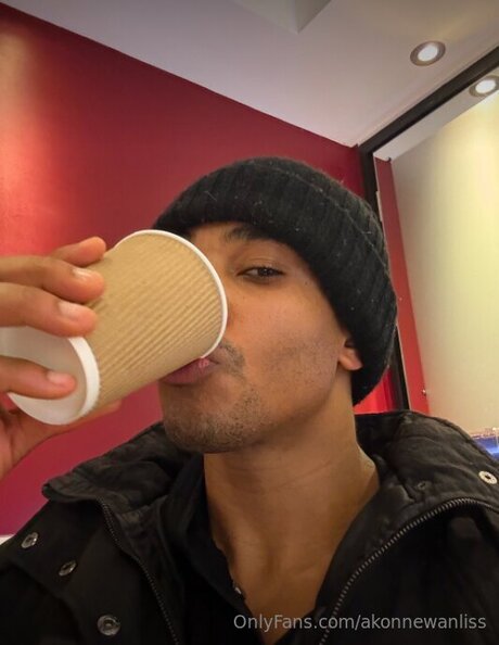 Akonnewanliss art modèle collection