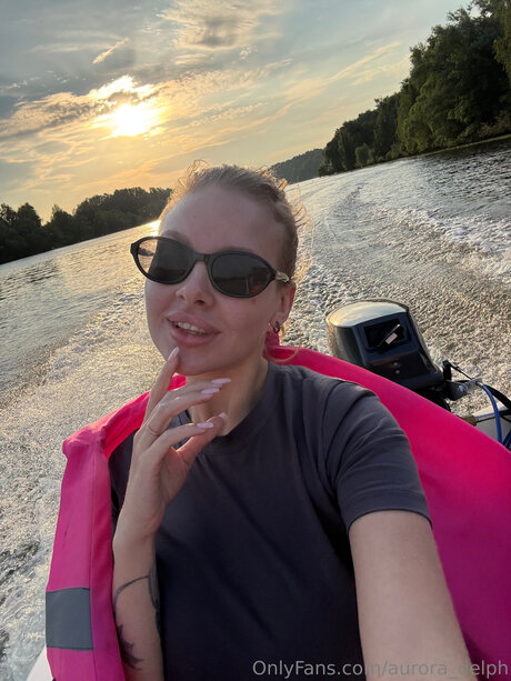 Aurora Delph actrice parfaite archive