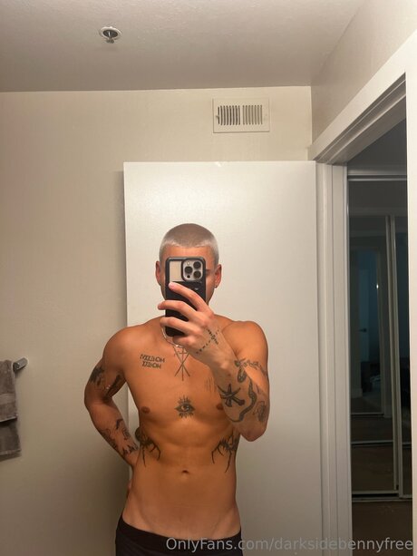 Darksidebennyfree haut étoile photo