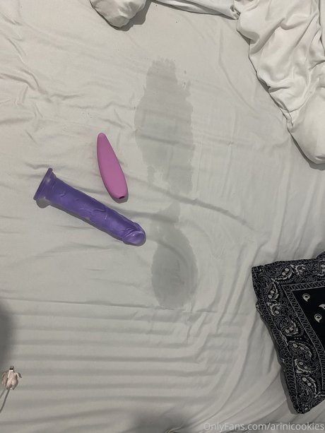 Arina Kortchov modèle nu galeries