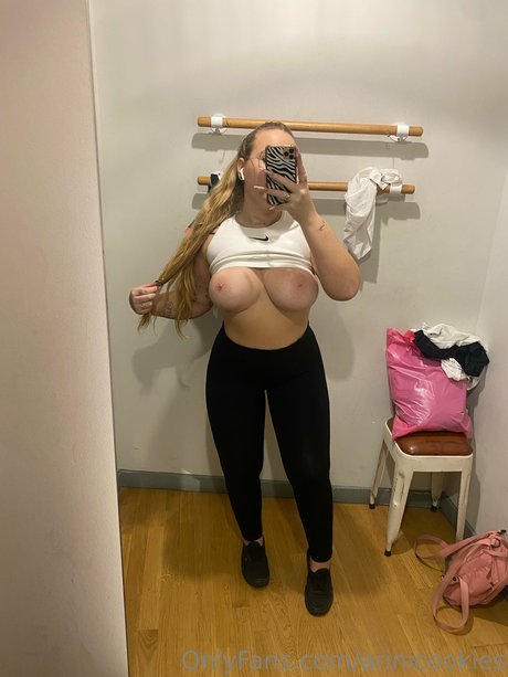 Arina Kortchov modèle joli collection