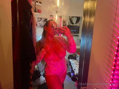 Arina Kortchov modèle porno collection