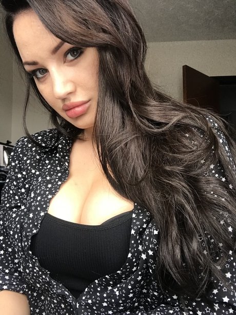 Miss Kl_ star du porno adulte archive