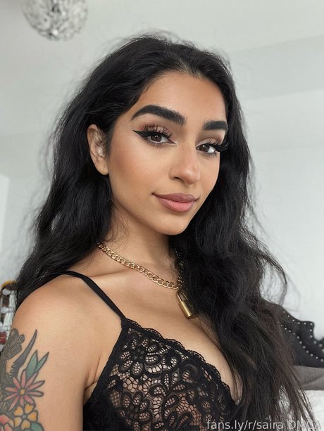 Saira Rose_ star du porno chaude image