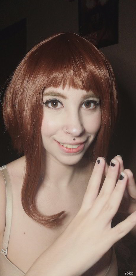 fans asiatiques de findom uniquement nus de haute qualité images