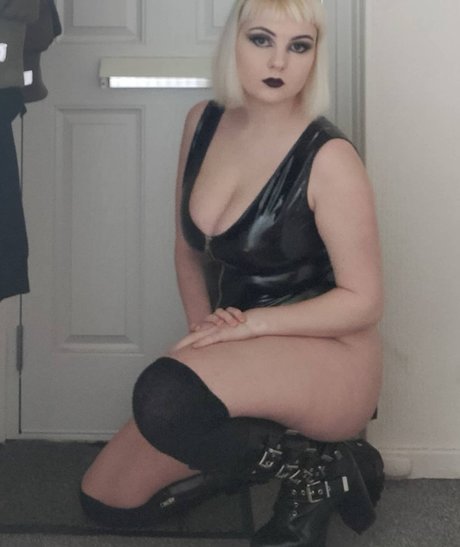 DinosaurQueen modèles nus image