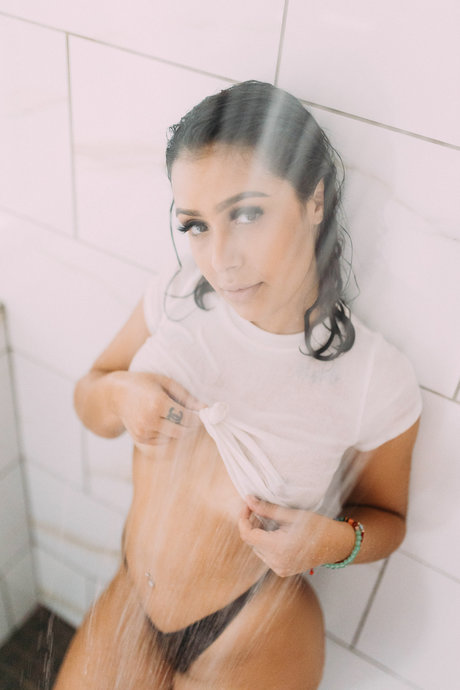 Vitiligo mermaid actrice xxx photos