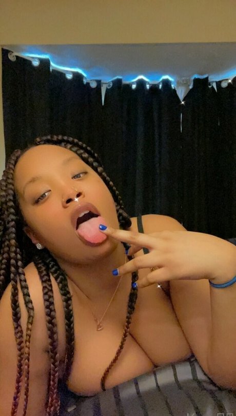 blonde au gros cul onlyfans sexy belle image