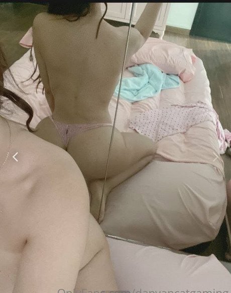 Danyancat haut modèle des photos