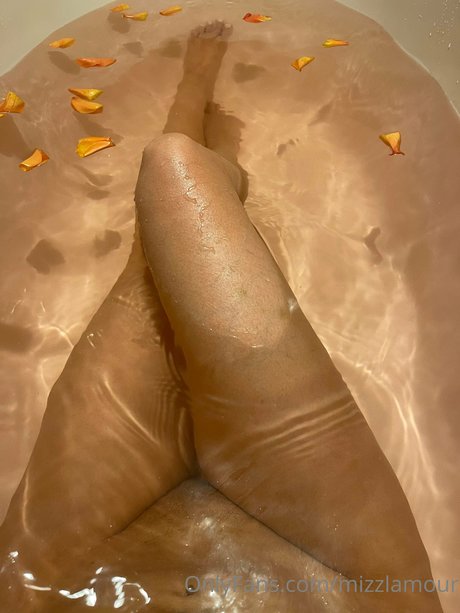 _Mizzlamour star du porno chaud galeries