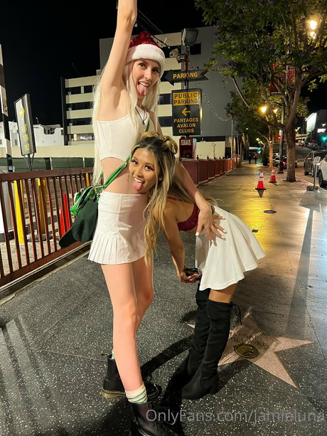 Jamie Luna modèle nu image