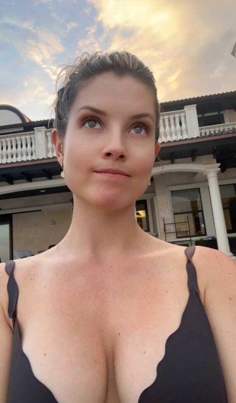 Amanda Cerny modèle de haute qualité galerie