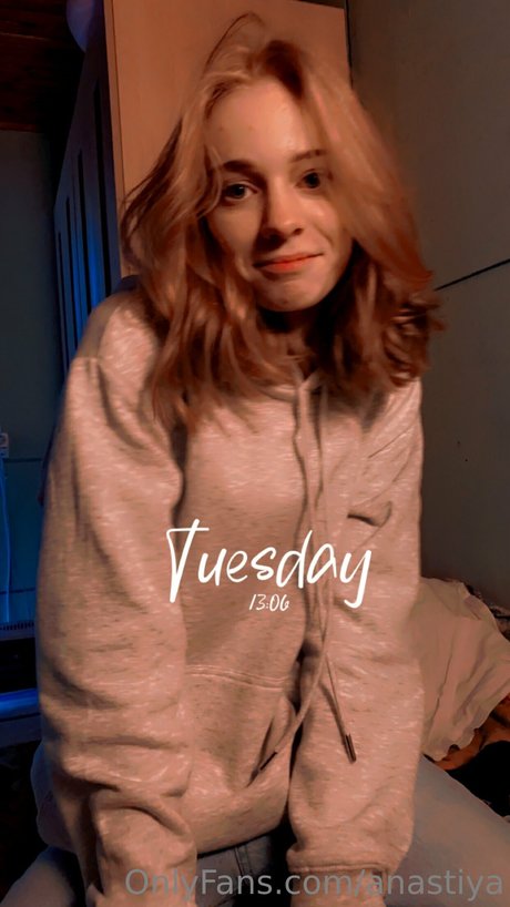 Anastiya modèle sympa images