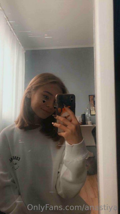 Anastiya jolie actrice collection