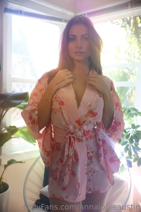 éjacule sur la langue onlyfans xxx collection