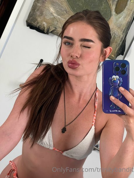 Trinity Bandit modèle joli images