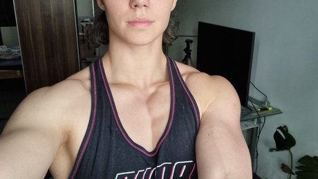 chaton potelé uniquementfans pornographique de haute qualité img