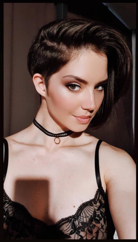 Vladislava Galagan étoile parfaite photo