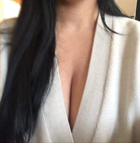 Alva Alvares star du porno sympa photos