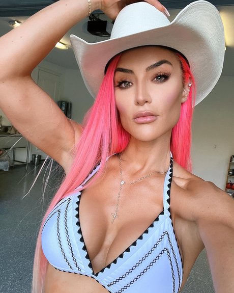 Natalie Eva Marie étoile sexy photos
