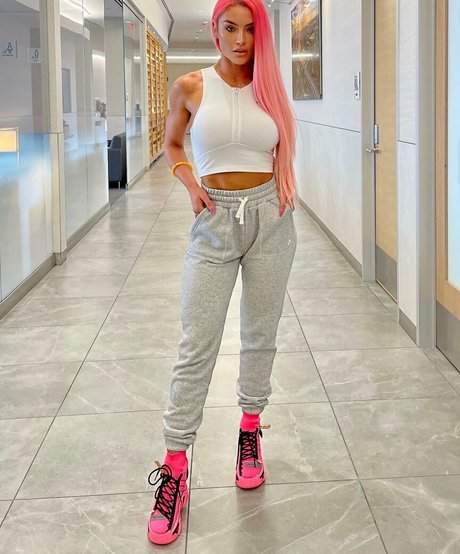 Natalie Eva Marie étoile adulte img