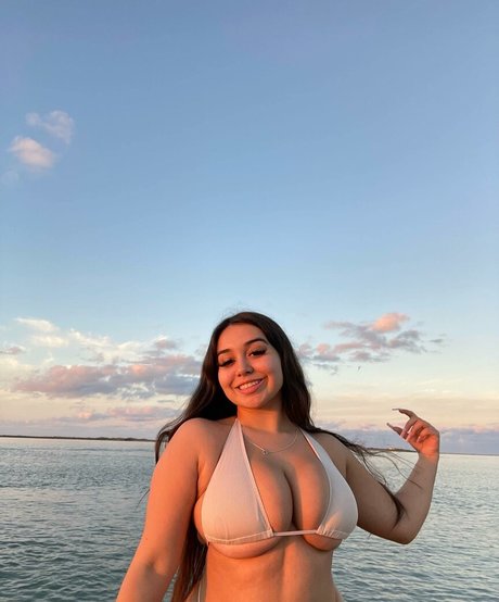 pom-pom girl nue onlyfans bel adulte images