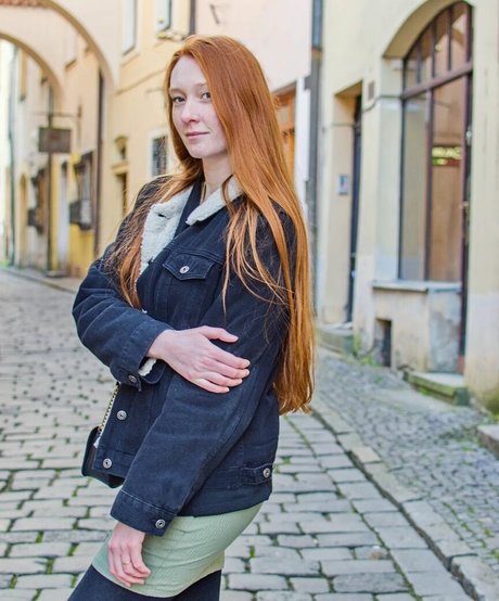 zrziii98 actrice exclusive galeries