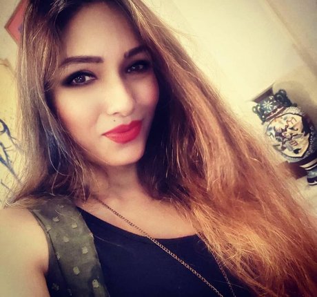 fans asiatiques potelés uniquement bel adulte image