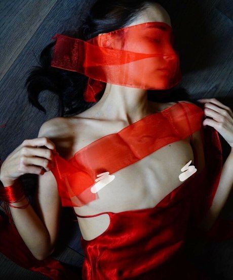 Zukhra Galina modèle artistique des photos