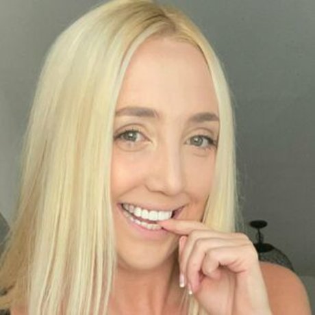 Blondebunnixo modèle magnifique archive