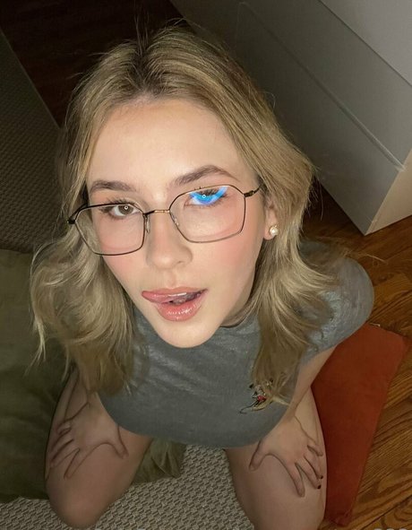 Bananapotato333 nus star du porno image