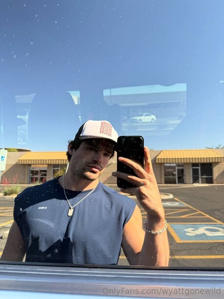 Wyattgonewild étoile nue image