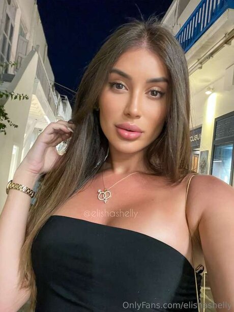 Elishashelly étoile exclusive collection