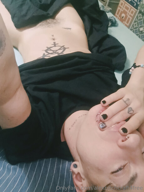 Alexbitchcraft4free star du porno exclusive galeries