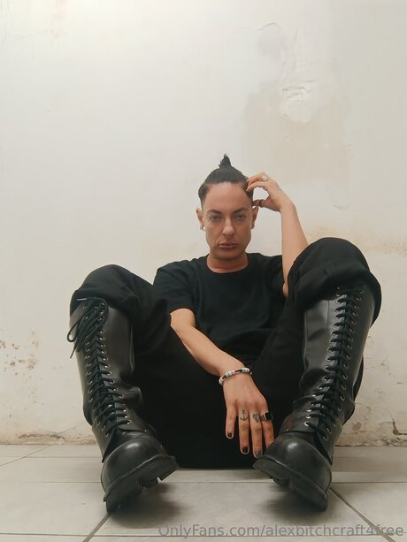Alexbitchcraft4free star du porno xxx photo