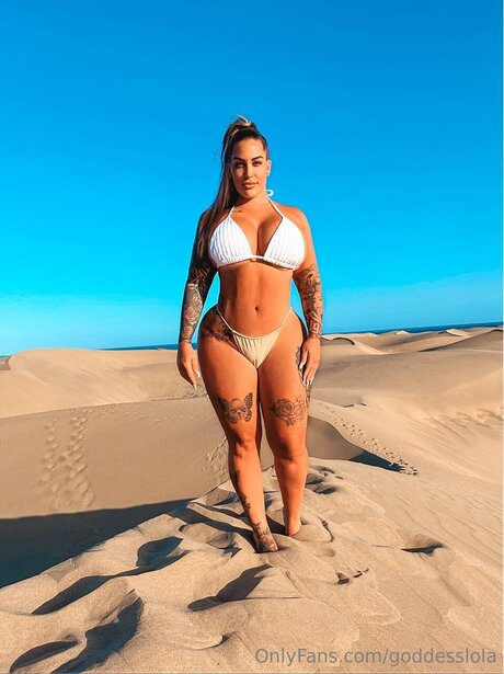 Goddesslola star du porno nue photos